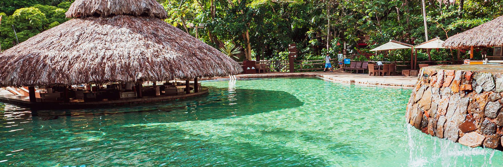 Parque das Fontes: um paraíso de águas quentinhas e relaxantes.