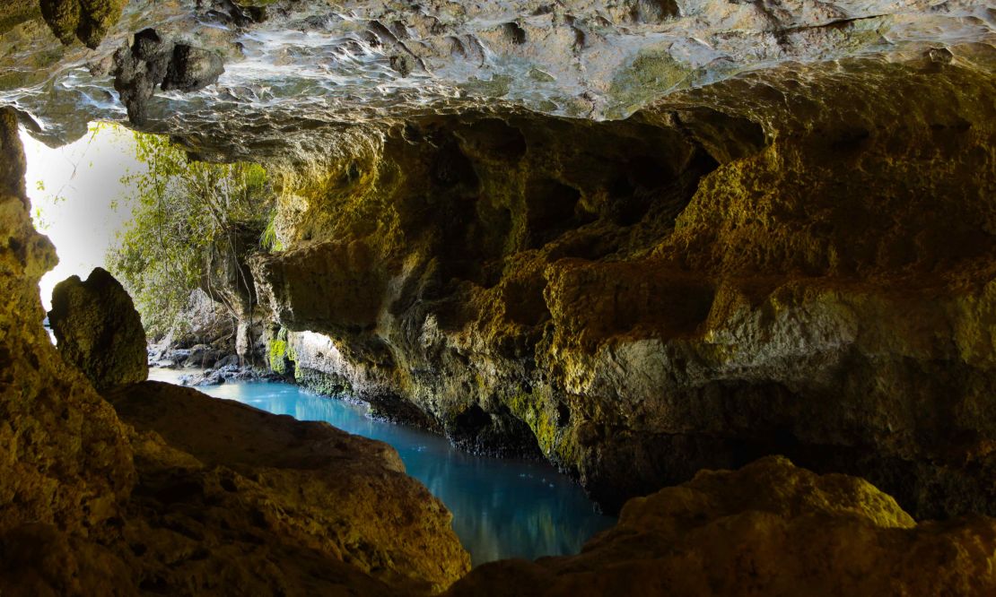 Cavernas em Goiás: um pouco sobre turismo esotérico